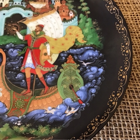 Vintage 1990 Russian Legends Fairy Tale porcelain plate. Plate #9 in the… - Picture 4 of 6